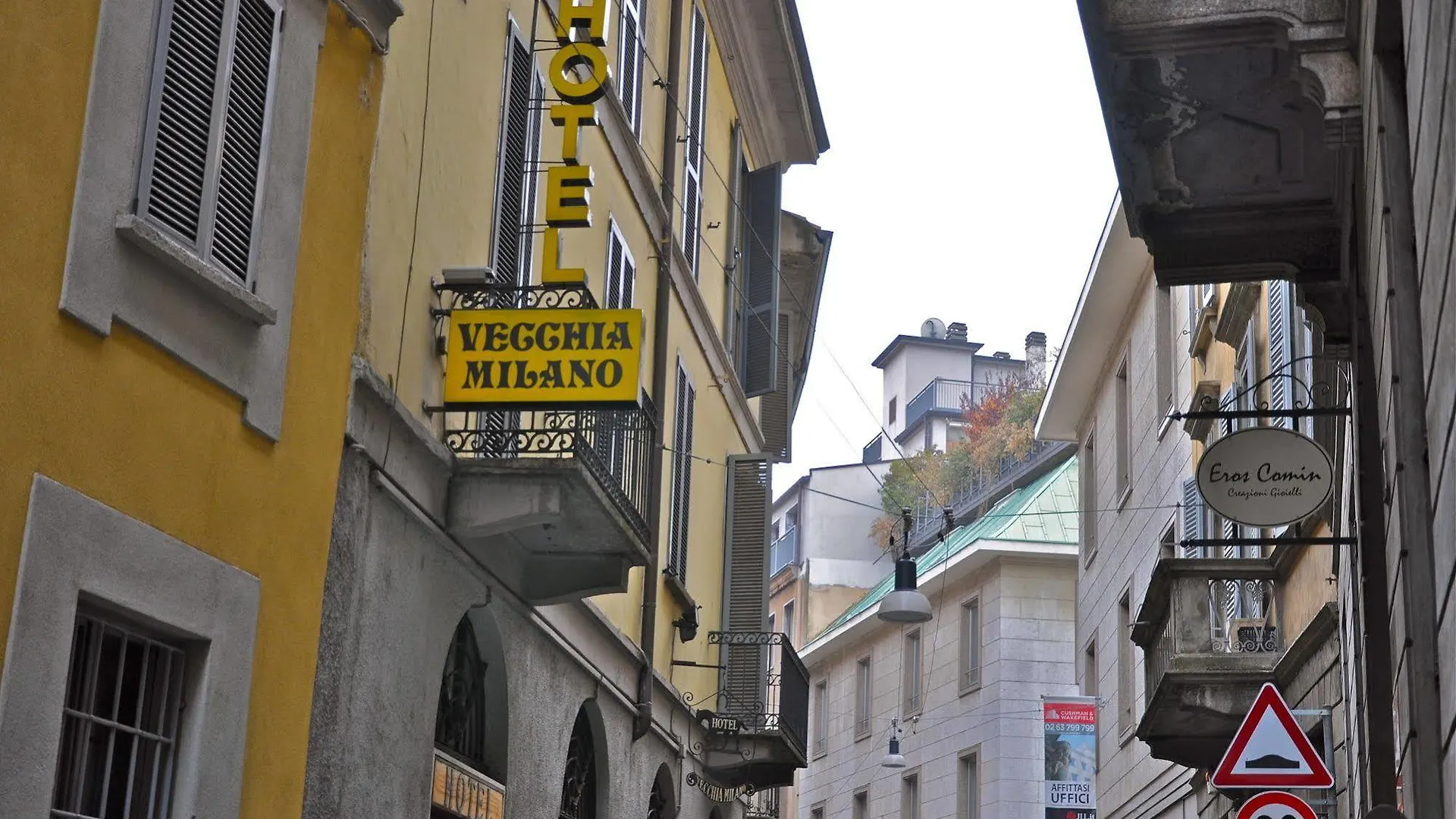 Hotel Vecchia Milano 3*, Milan Italy